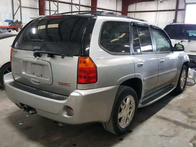 1GKES63MX82235544 - 2008 GMC ENVOY DENA SILVER photo 4