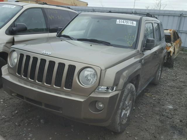 1J8FF28WX7D297710 - 2007 JEEP PATRIOT SP BEIGE photo 2