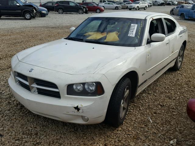 2B3CA3CV9AH185828 - 2010 DODGE CHARGER SX WHITE photo 2