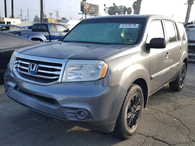 5FNYF3H23CB019463 - 2012 HONDA PILOT LX GRAY photo 2