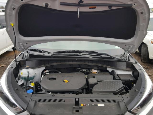 KM8J2CA40JU662586 - 2018 HYUNDAI TUCSON SE SILVER photo 7