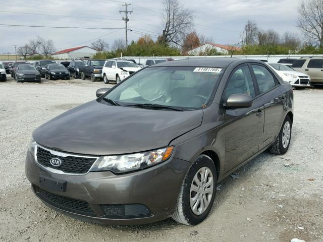 KNAFU4A21B5889335 - 2011 KIA FORTE EX BROWN photo 2