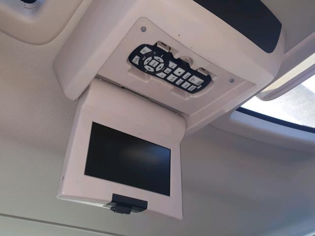 1J8HG58236C139766 - 2006 JEEP COMMANDER BLACK photo 10