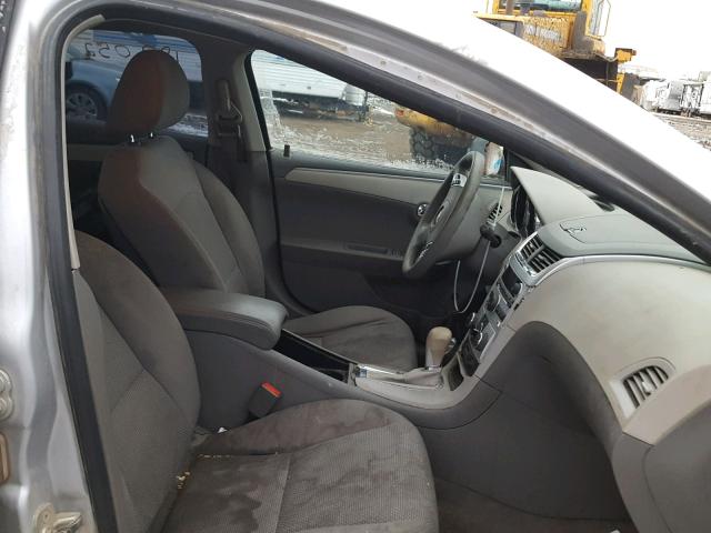 1G1ZC5E03CF110880 - 2012 CHEVROLET MALIBU 1LT SILVER photo 5