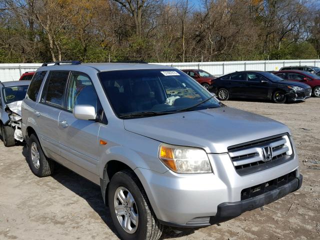 5FNYF18298B045240 - 2008 HONDA PILOT VP SILVER photo 1