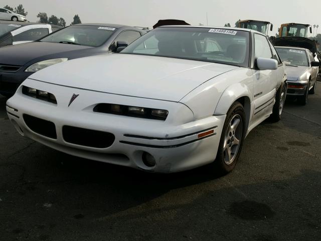1G2WJ12M7TF238088 - 1996 PONTIAC GRAND PRIX WHITE photo 2