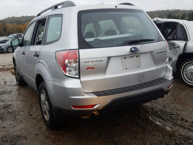 JF2SH6BC7AH914617 - 2010 SUBARU FORESTER X SILVER photo 3