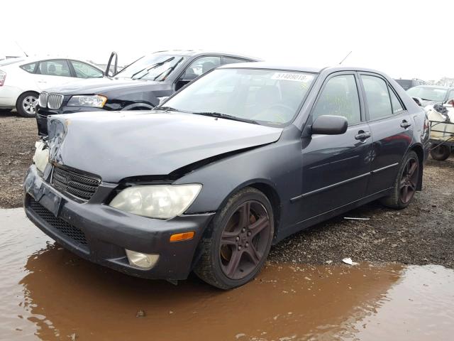 JTHBD192120059485 - 2002 LEXUS IS 300 GRAY photo 2