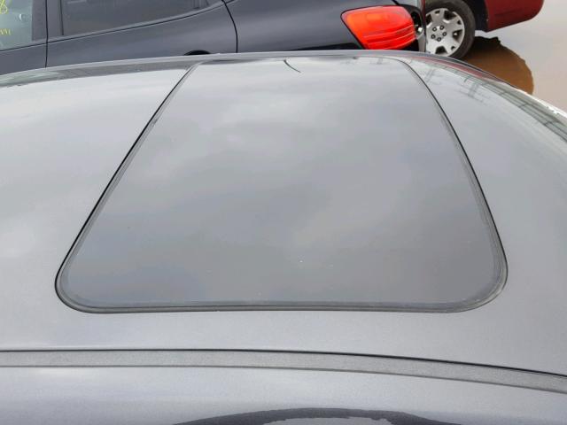 JTHBD192120059485 - 2002 LEXUS IS 300 GRAY photo 9