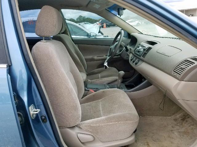 JTDBE32K230182847 - 2003 TOYOTA CAMRY LE BLUE photo 5