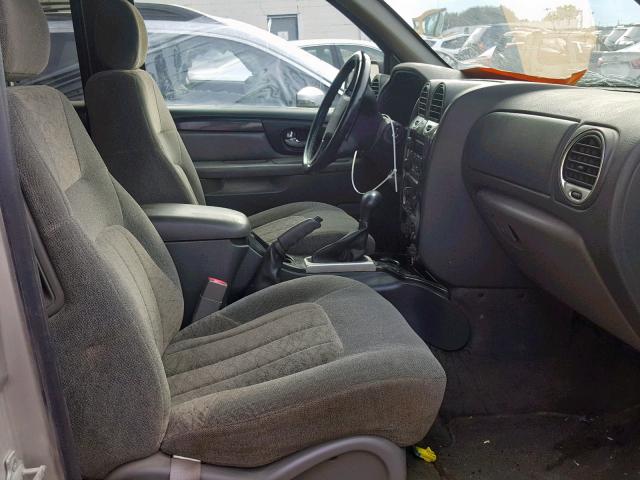 1GKDT13S542271274 - 2004 GMC ENVOY SILVER photo 5