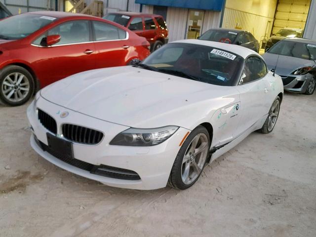 WBALM5C52BE378474 - 2011 BMW Z4 SDRIVE3 BLACK photo 2