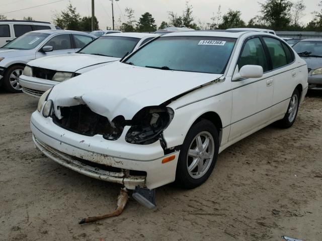 JT8BD68S8W0024429 - 1998 LEXUS GS 300 WHITE photo 2