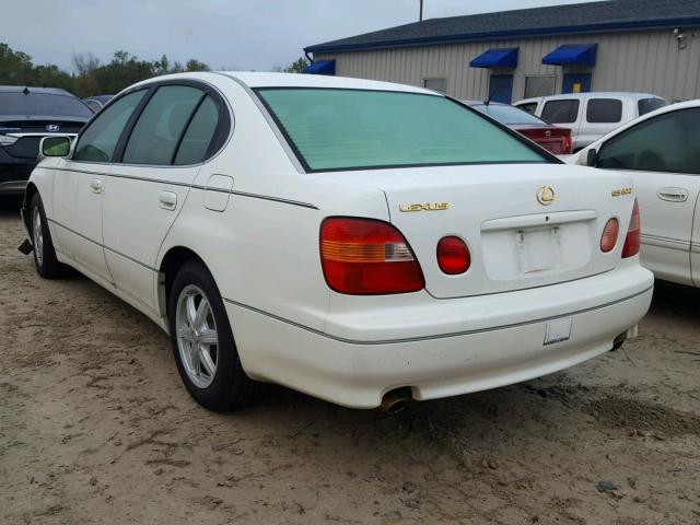 JT8BD68S8W0024429 - 1998 LEXUS GS 300 WHITE photo 3