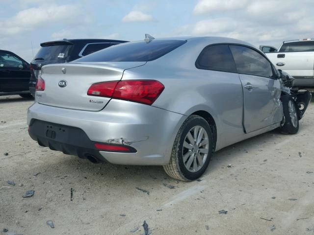 KNAFX6A84E5216776 - 2014 KIA FORTE EX SILVER photo 4