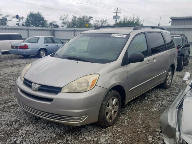 5TDZA23C74S101383 - 2004 TOYOTA SIENNA CE SILVER photo 2