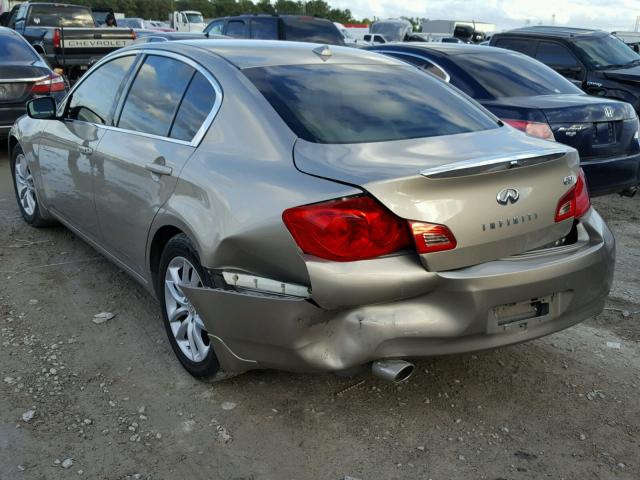 JNKCV61E49M302374 - 2009 INFINITI G37 BASE GOLD photo 3