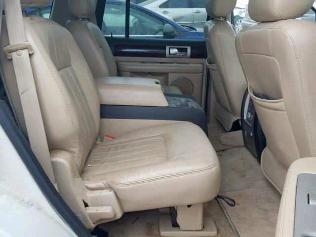 5LMFU28546LJ10561 - 2006 LINCOLN NAVIGATOR 棕色 照片 6