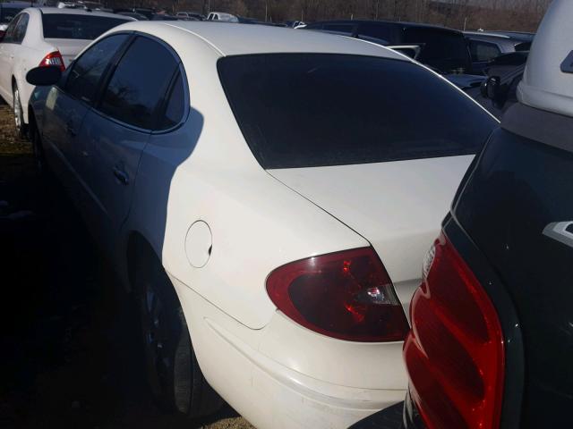 2G4WC582361105161 - 2006 BUICK LACROSSE C WHITE photo 3