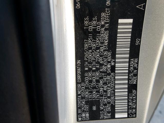 JTEBU11F570026928 - 2007 TOYOTA FJ CRUISER SILVER photo 10