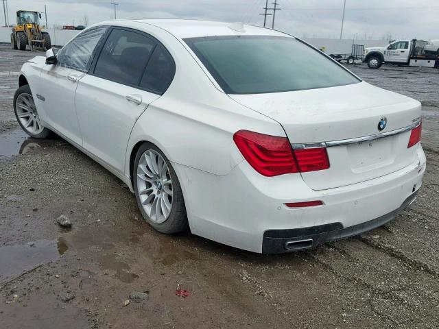 WBAKC8C5XCC437297 - 2012 BMW 750 I WHITE photo 3