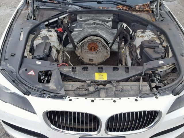 WBAKC8C5XCC437297 - 2012 BMW 750 I WHITE photo 7