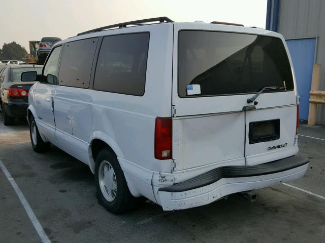 1GNDM19W2WB118686 - 1998 CHEVROLET ASTRO WHITE photo 3