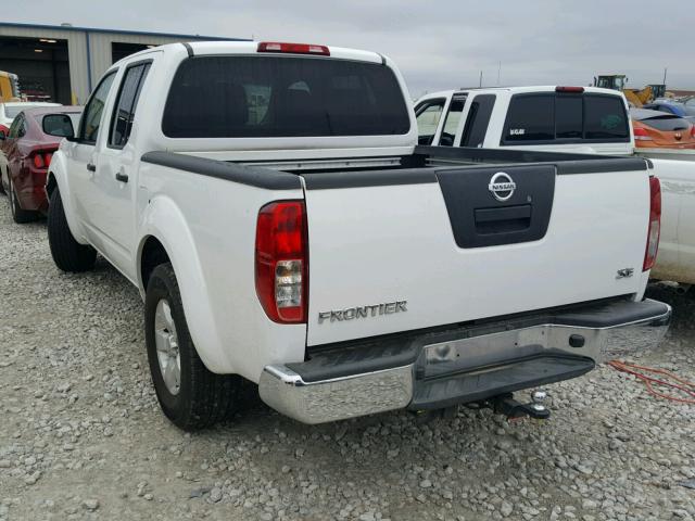 1N6AD0ER0AC427918 - 2010 NISSAN FRONTIER C WHITE photo 3