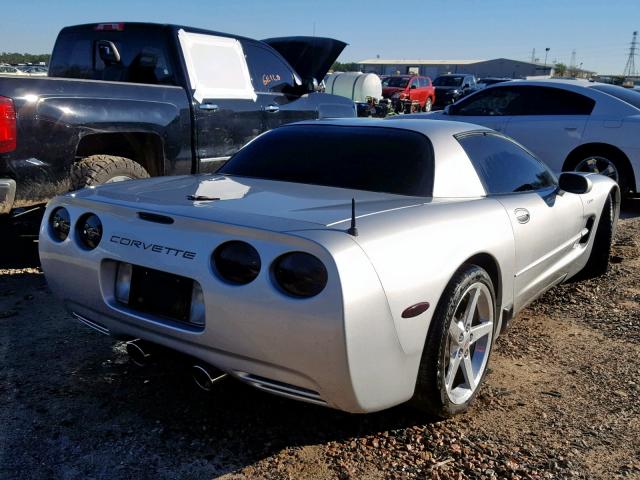 1G1YY12S025126972 - 2002 CHEVROLET CORVETTE Z SILVER photo 4