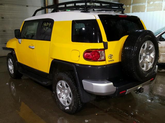 JTEBU11F670016800 - 2007 TOYOTA FJ CRUISER YELLOW photo 3