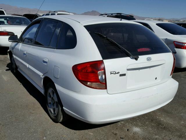 KNADC165046189847 - 2004 KIA RIO CINCO WHITE photo 3