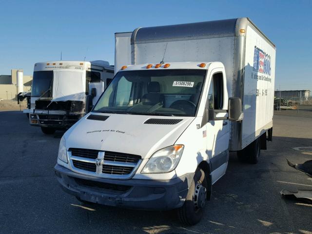 WDXPF445789375510 - 2008 DODGE SPRINTER 3 WHITE photo 2