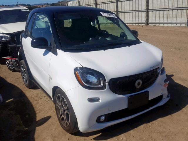 WMEFJ9BA8HK230274 - 2017 SMART FORTWO WHITE photo 1