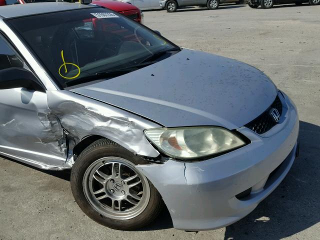 1HGEM21185L077865 - 2005 HONDA CIVIC DX V SILVER photo 9