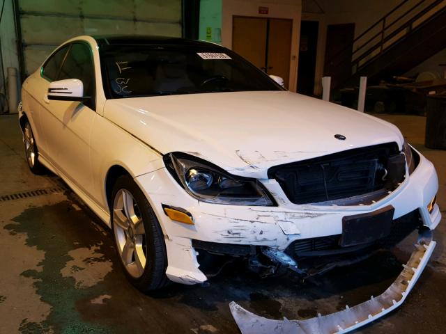 WDDGJ4HB6EG270072 - 2014 MERCEDES-BENZ C 250 WHITE photo 1