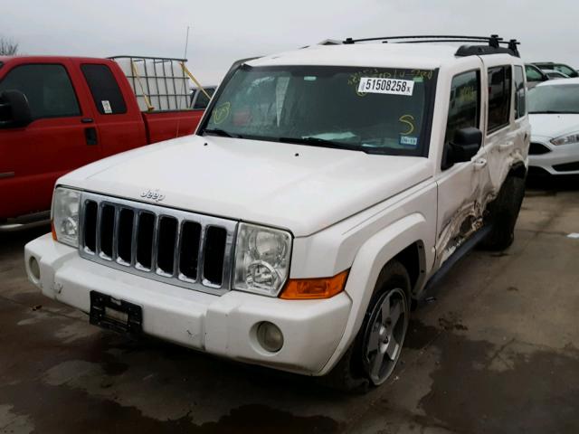 1J8HH48K39C529570 - 2009 JEEP COMMANDER WHITE photo 2