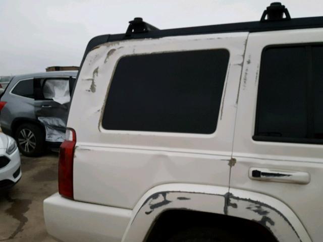 1J8HH48K39C529570 - 2009 JEEP COMMANDER WHITE photo 9