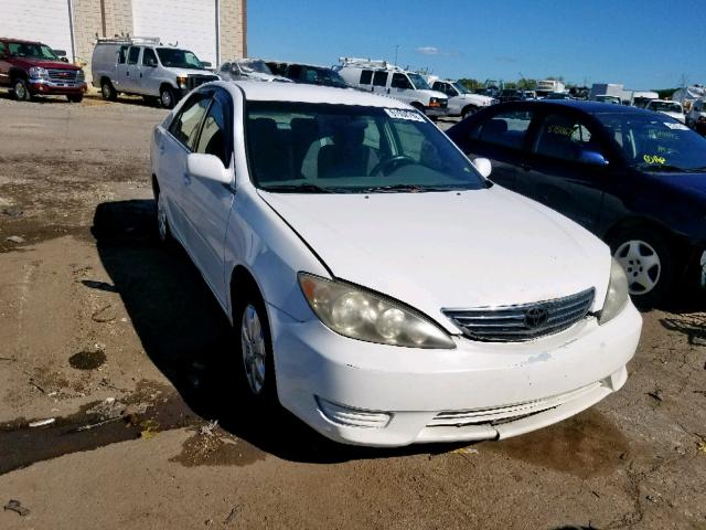 4T1BE30K55U434956 - 2005 TOYOTA CAMRY LE WHITE photo 1