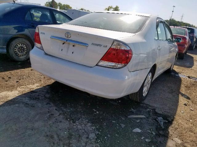 4T1BE30K55U434956 - 2005 TOYOTA CAMRY LE WHITE photo 4