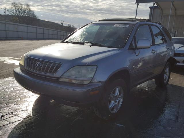 JTJGF10U720126586 - 2002 LEXUS RX 300 SILVER photo 2