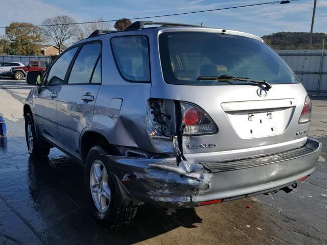 JTJGF10U720126586 - 2002 LEXUS RX 300 SILVER photo 3