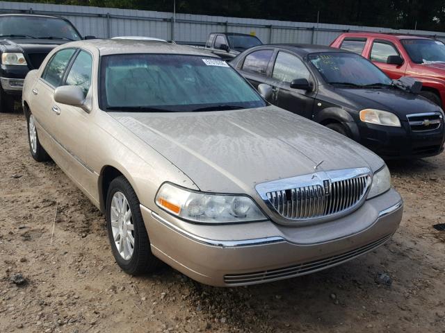 1LNHM81V57Y606935 - 2007 LINCOLN TOWN CAR S GOLD photo 1