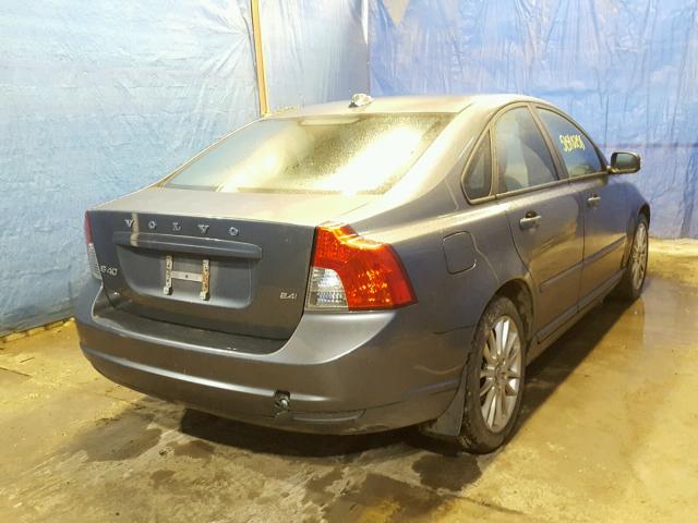 YV1390MS9A2491571 - 2010 VOLVO S40 2.4I GRAY photo 4