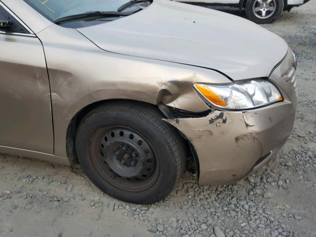 4T4BE46K89R056477 - 2009 TOYOTA CAMRY BASE GOLD photo 9