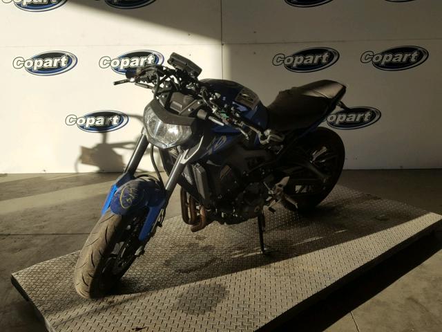 JYARN33Y9GA002745 - 2016 YAMAHA FZ09 C BLUE photo 2