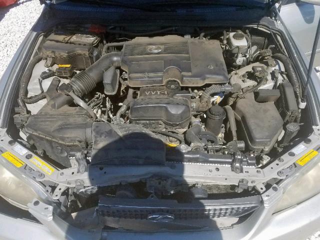 JTHBD192420034919 - 2002 LEXUS IS 300 SILVER photo 7