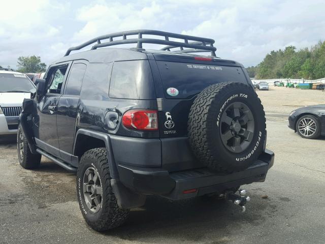 JTEBU11F070065796 - 2007 TOYOTA FJ CRUISER BLACK photo 3