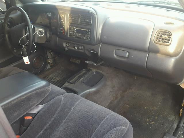 1B7GL26ZXYS650087 - 2000 DODGE DAKOTA BLACK photo 9