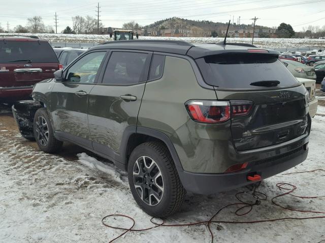 3C4NJDDB3JT456486 - 2018 JEEP COMPASS TR GREEN photo 3