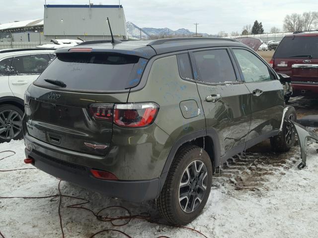 3C4NJDDB3JT456486 - 2018 JEEP COMPASS TR GREEN photo 4